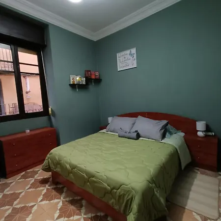 Placa De L'almudi, Where Else! Tatil Evi *