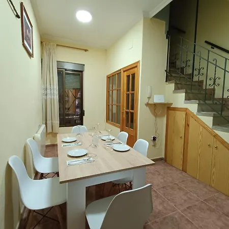 Placa De L'almudi, Where Else!