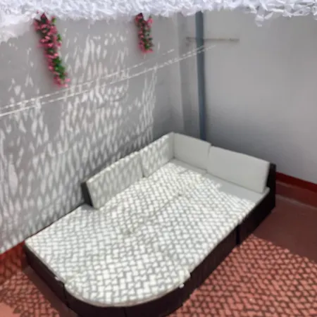 Placa De L'almudi, Where Else! *