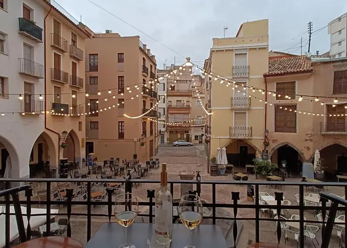 Plaça De L'almudí, Where Else! *
